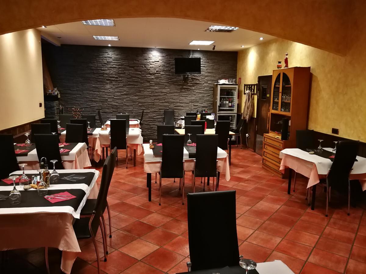 Hostal Escarla Aren المظهر الخارجي الصورة